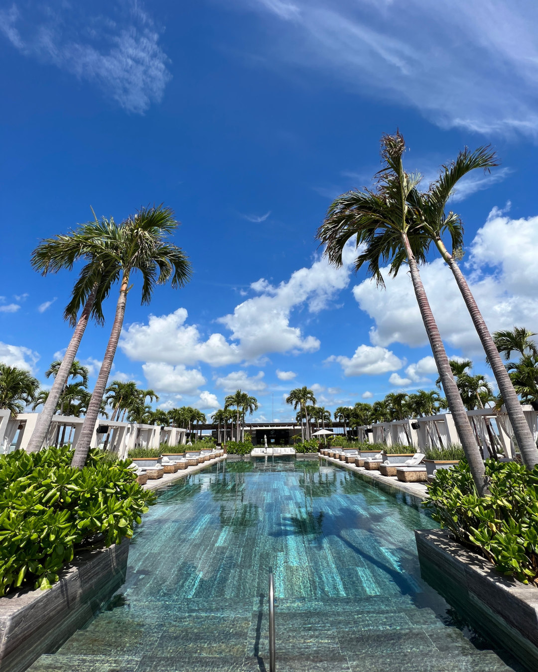Impression Moxche Rooftop Pool